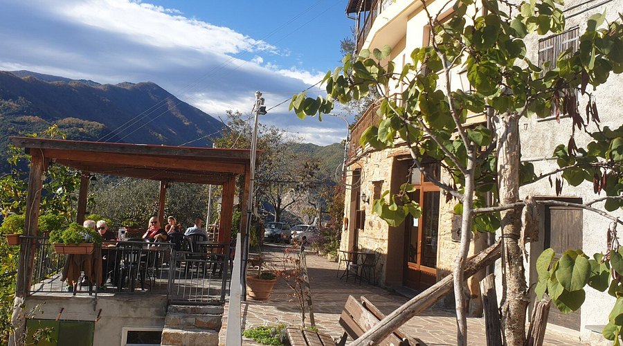 L’Oste e la Strega